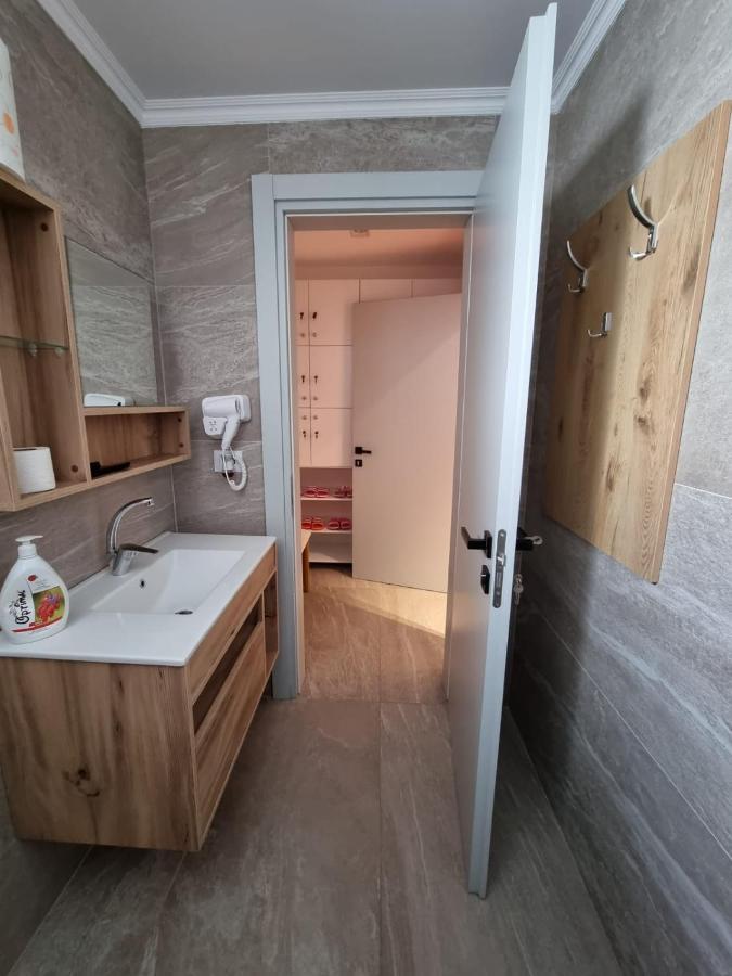 Resort Zerja And Spa Peshkopi Luaran gambar